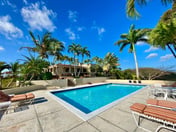 Betsy's Jewel - Caribbean Retreat