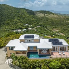 Dragonfly Villa - 3BR/4BA, Sleeps 8 with Pool!