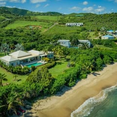 Two Palms - 3 Bed 3 Bath Oceanfront Villa