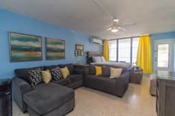Charming studio condo with a coastal comfort - Image 5