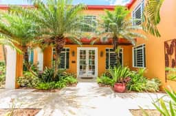Ginger Fancy - 5BR on a Golf Course with a Pool! - Image 5