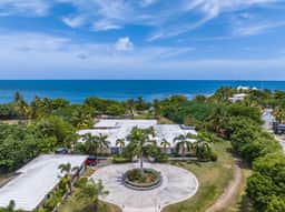 Shoy's Beach House - 5 Bedroom Villa on the Beach! - Image 3