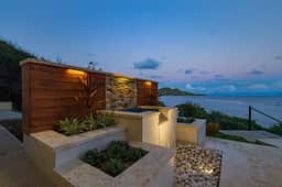 The Cerulean – Oceanfront Luxury Retreat - Image 3
