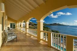 The Cerulean – Oceanfront Luxury Retreat - Image 5