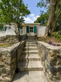 North Shore Haven - Image 2