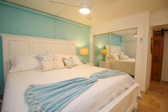 Island Breeze - Cozy Condo with beach access - Image 2