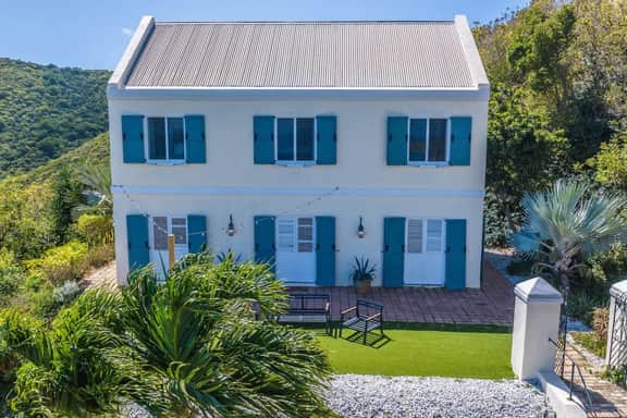 Moko Vista - Hilltop Ocean View Villa - Image 2