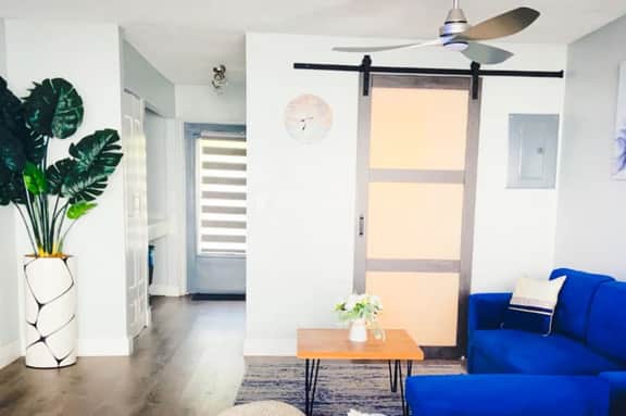 New! Posh Condo w/King Bed! - Image 2