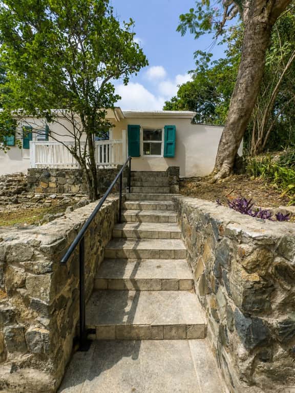 North Shore Haven - Image 2