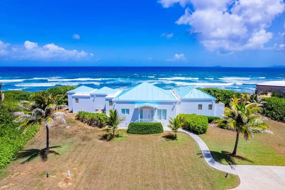 Toes in the Sand Beach House - Image 1