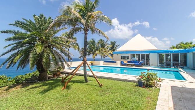 Choosing the Perfect Villa: Oceanfront, Hillside, or Resort Style